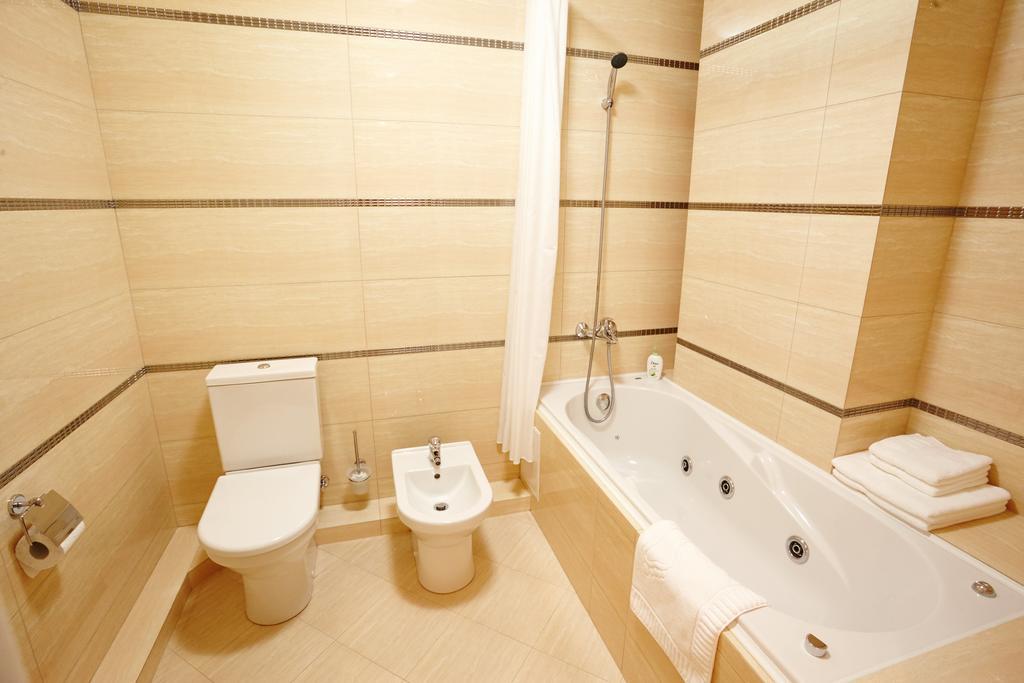 Luxury Apartment In New Building Chisinau Exterior foto